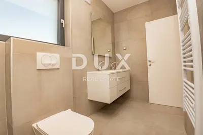 Villa 140 m², Vodice - Dachterrasse und Meerblick - 10