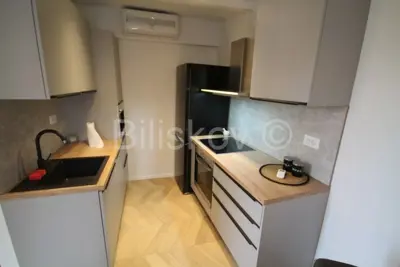 Kuća 60 m², Kaštel Štafilić - stara jezgra - 2