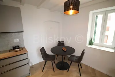 Kuća 60 m², Kaštel Štafilić - stara jezgra - 3