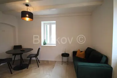 Kuća 60 m², Kaštel Štafilić - stara jezgra - 4