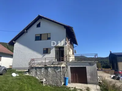 Haus 350 m², Mrkopalj - freistehend, 3 Etagen