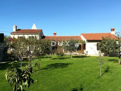 Kuća 155 m², Kavran - dvije kuće i okućnica 1.450 m² - 4