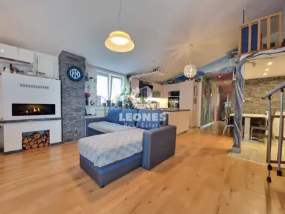 Wohnung 92 m², Umag, 100 m vom Meer und Strand entfernt