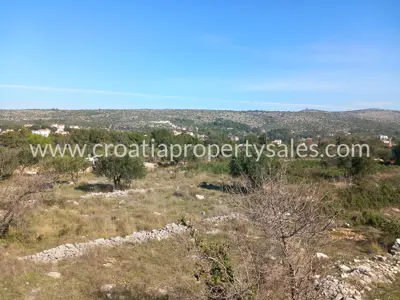 Landwirtschaftsfläche 3.440 m², Otok Brač - Aussicht und Olivenhain - 7