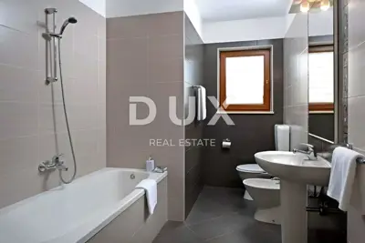 Haus 156,95 m², Labin - Pool und Garten - 13