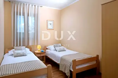 Haus 156,95 m², Labin - Pool und Garten - 12