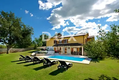 Haus 156,95 m², Labin - Pool und Garten - 2