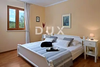 Haus 156,95 m², Labin - Pool und Garten - 10