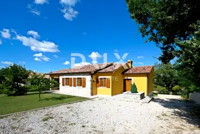 Haus 156,95 m², Labin - Pool und Garten - 4
