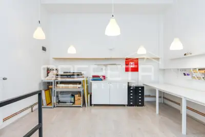 Poslovni prostor 38 m², Odra, uređen i održavan - 2