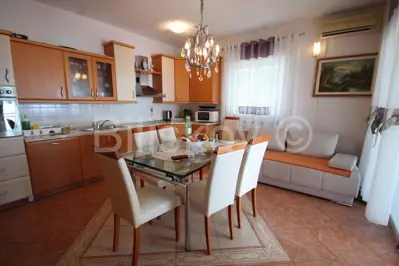 Kuća 560 m², Makarska - centar turističkog mjesta - 7