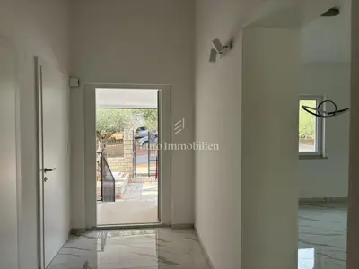 Haus 372 m², Zambratija - 3 Apartments und Pool - 4