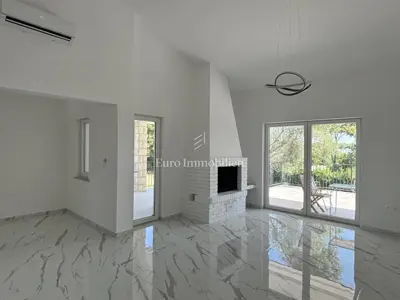 Haus 372 m², Zambratija - 3 Apartments und Pool - 3