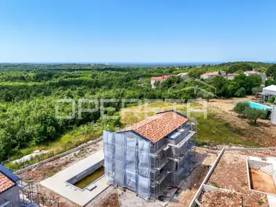 ISTRA, MUNTRILJ - Freistehendes Haus mit Pool