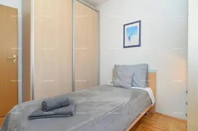 Na prodaju kuća s apartmanima u Štinjanu. - 4