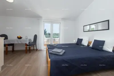 Na prodaju kuća s apartmanima u Štinjanu. - 18