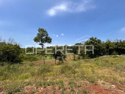 Građevinsko zemljište 1.340 m², Juršići, mir i privatnost - 6