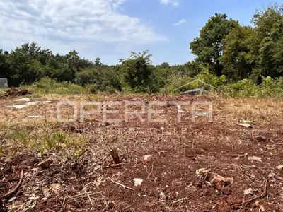 Građevinsko zemljište 1.340 m², Juršići, mir i privatnost - 9