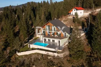 Villa 260 m², Ravna Gora - Pool, Jacuzzi und Sauna