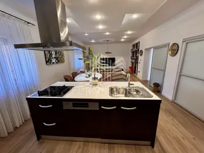 KVATRIĆ- 3 Zimmer möblierte Wohnung 123 m² (3.330 €/m2) - 2