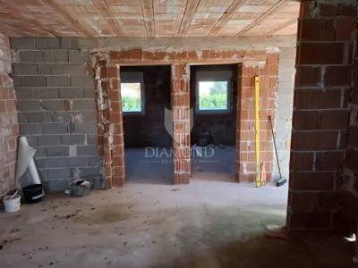 Roh-Bau kuća u blizini Labina - 10