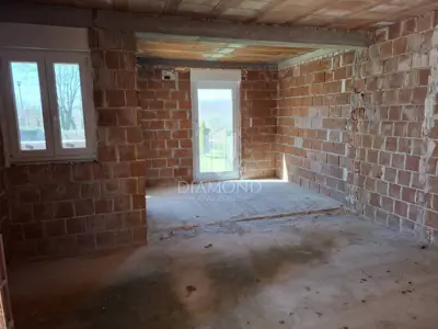 Roh-Bau kuća u blizini Labina - 12