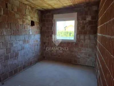 Roh-Bau kuća u blizini Labina - 9