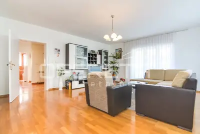 PRODAJA, KUĆA, VELIKA GORICA, GAJEVA, NKP: 325 m², parcela: 857 m² - 2