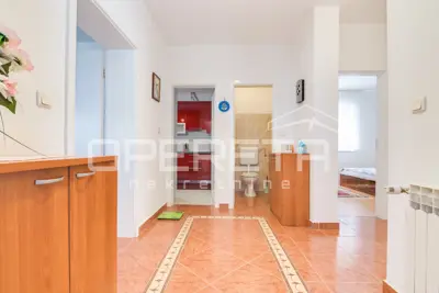 PRODAJA, KUĆA, VELIKA GORICA, GAJEVA, NKP: 325 m², parcela: 857 m² - 18