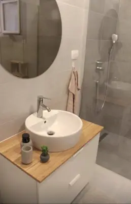 Stan s dvorištem na 150 metara od mora - 6