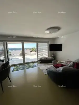 Eine wunderschöne Villa mit Meerblick. POMER - 14