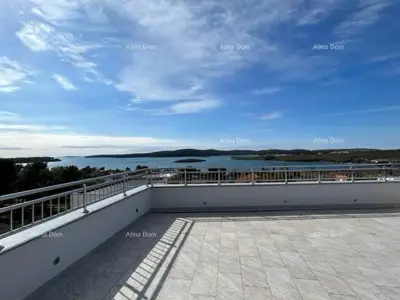 Eine wunderschöne Villa mit Meerblick. POMER - 19