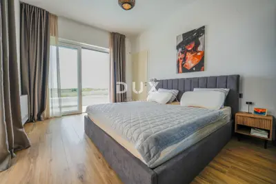 Villa 360 m², Kaštelir - Panoramablick auf das Meer und Pool - 17