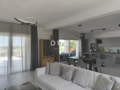 Villa 360 m², Kaštelir - panoramic sea view and pool - 5