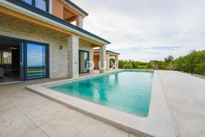 Villa 360 m², Kaštelir - Panoramablick auf das Meer und Pool - 8