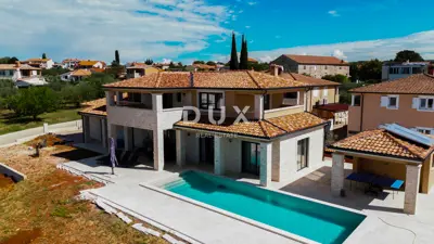 Villa 360 m², Kaštelir - Panoramablick auf das Meer und Pool