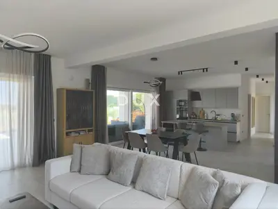 Villa 360 m², Kaštelir - panoramic sea view and pool - 9