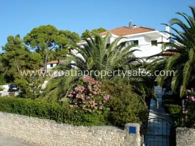 Haus, Brač, 500 m², 1 950 000 €