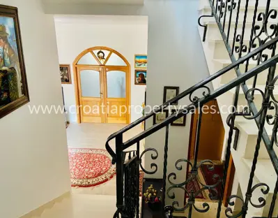 Kuća, Brač, 500 m², 1 950 000 € - 3