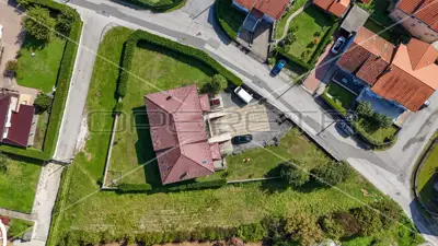 House 632 m², Sesvete - 4 apartments and 2 garages - 3