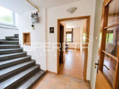 PRODAJA, STAN, ZAGREB, DUBRAVA, Hrvatskog proljeća, 134 m², stan 3-soban - u nar - 5
