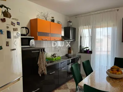 Kuća 337 m², Pula - Valmade, stan i poslovni prostor - 9