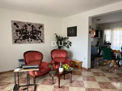Kuća 337 m², Pula - Valmade, stan i poslovni prostor - 5