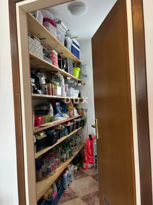 Kuća 337 m², Pula - Valmade, stan i poslovni prostor - 19