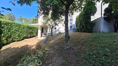 Remete, dvoetažni četverosobni stan 94,82 m², garaža, vrt - 15