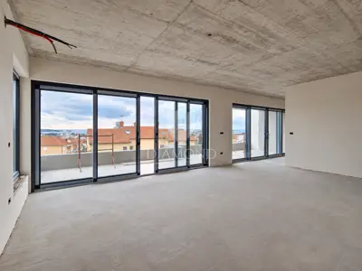 Wohnung zum Kauf in Novigrad, 154 m² - 2