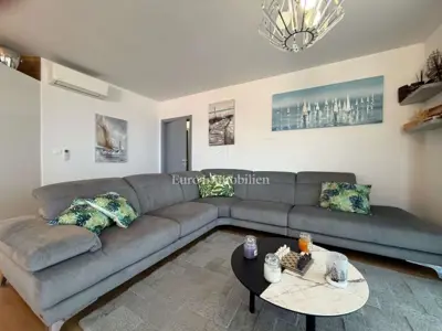 Atraktivan penthouse s panoramskim pogledom na more - Baška Voda - 8