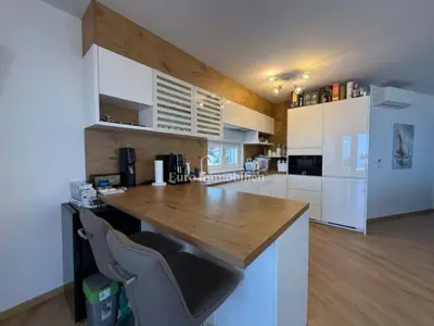 Atraktivan penthouse s panoramskim pogledom na more - Baška Voda - 7