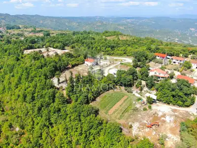 Građevinsko zemljište 1.100 m², Pićan - otvoren pogled - 10