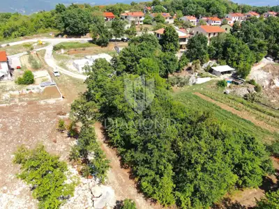 Građevinsko zemljište 1.100 m², Pićan - otvoren pogled - 3